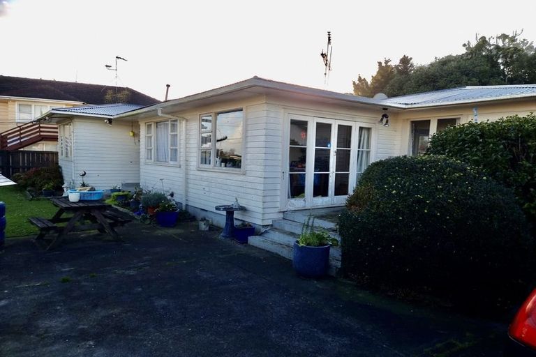 Photo of property in 25 Rosehill Drive, Rosehill, Papakura, 2113