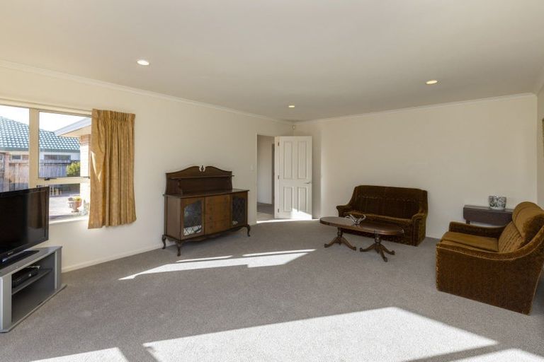 Photo of property in 40 Hadleigh Court, Paraparaumu, 5032