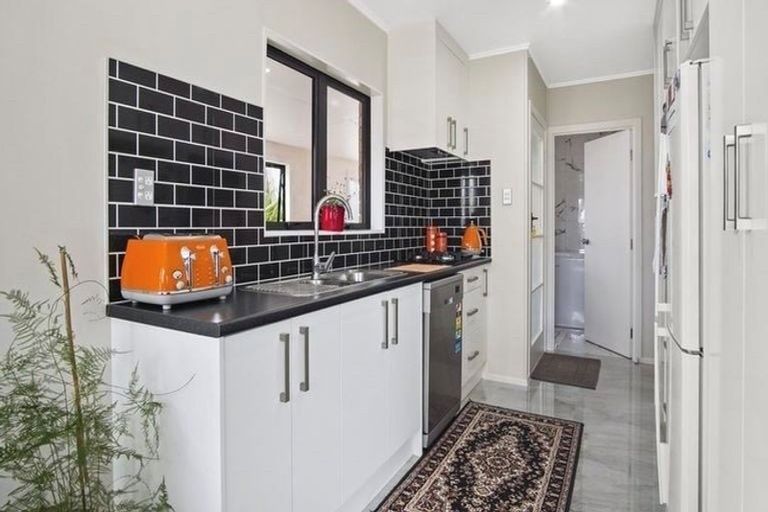 Photo of property in 7 Halswell Street, Mangere East, Auckland, 2024