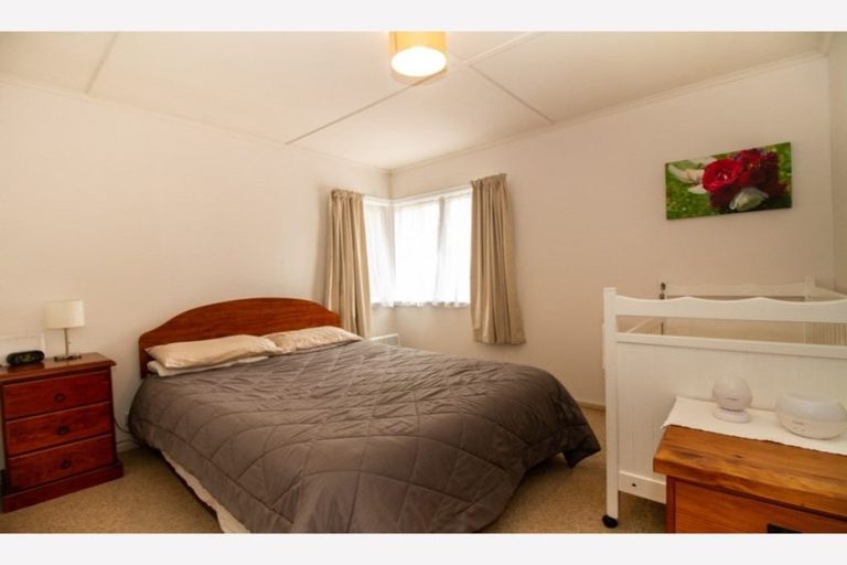 Photo of property in 9 Martin Place, Ohakune, 4625