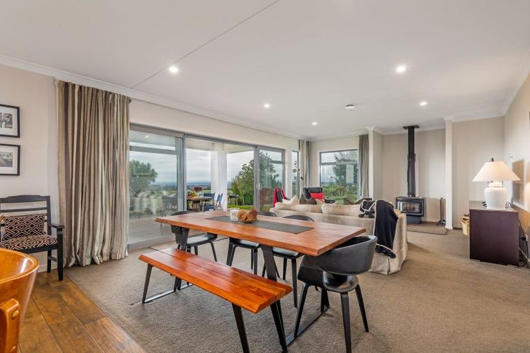 Photo of property in 12 Fleetwood Lane, Turitea, Palmerston North, 4472