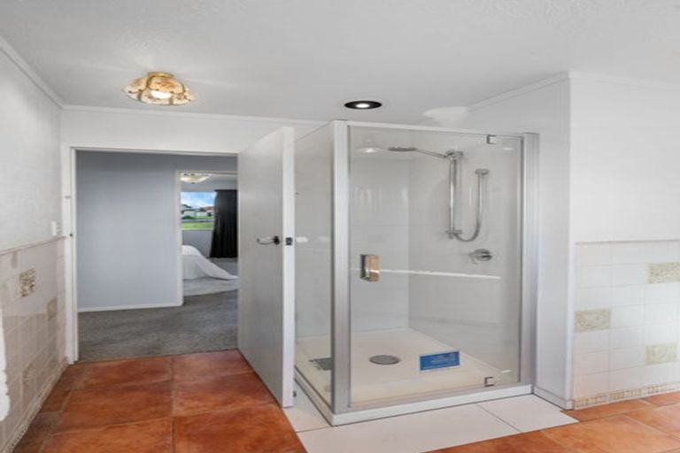 Photo of property in 37 Vanguard Drive, Broomfield, Christchurch, 8042