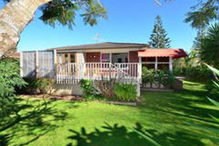 Photo of property in 2/97 Centreway Road, Orewa, 0931