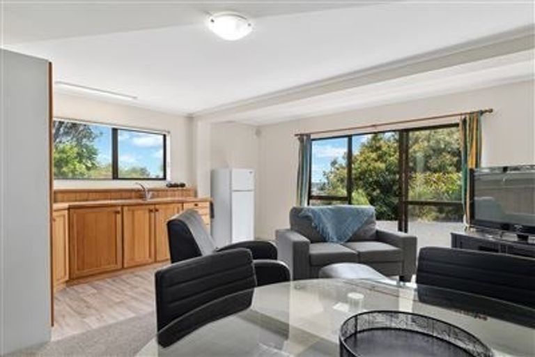 Photo of property in 21 Philomel Crest, Welcome Bay, Tauranga, 3112