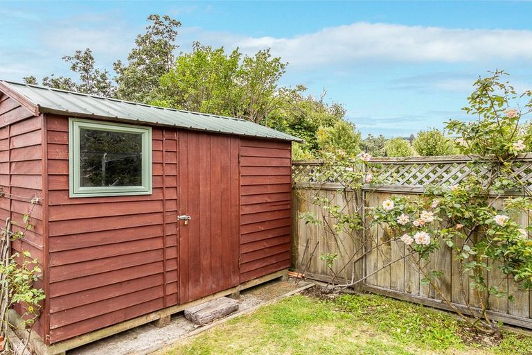 Photo of property in 36 Raroa Place, Pukerua Bay, 5026