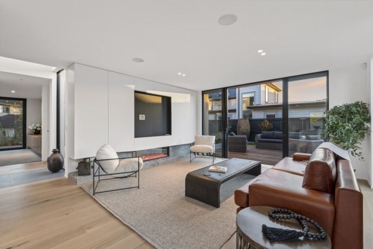 Photo of property in 155 Puriri Street, Fendalton, Christchurch, 8041