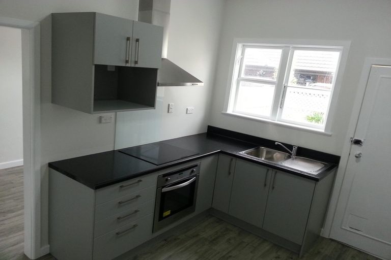 Photo of property in 105 Victoria Avenue, Palmerston North, 4410