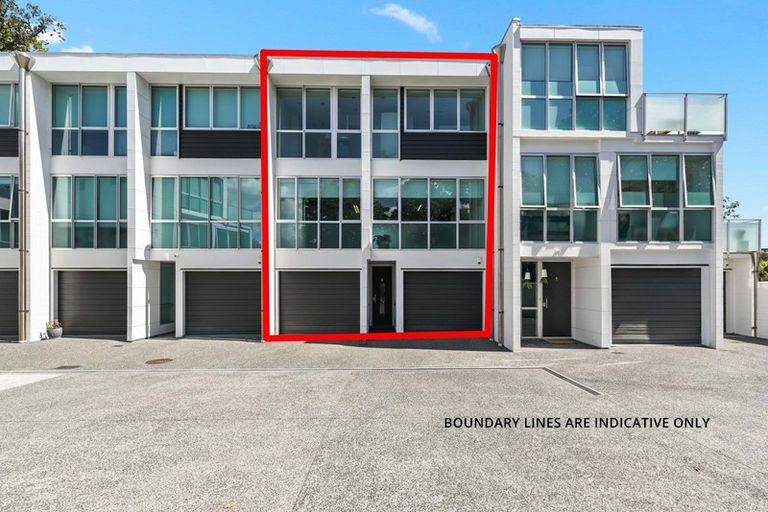 Photo of property in 2/1 Riro Street, Hamilton East, Hamilton, 3216