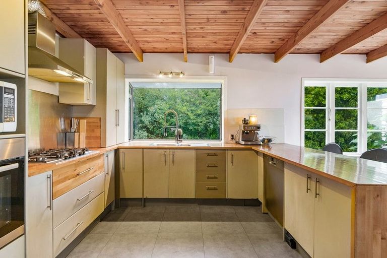 Photo of property in 525 Whitford Road, Whitford, Howick, 2571