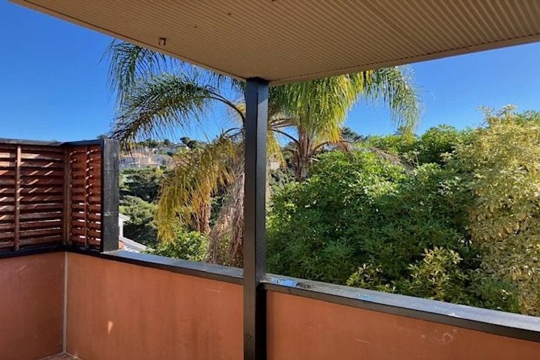 Photo of property in 24 Carnmore Place, Torbay, Auckland, 0630