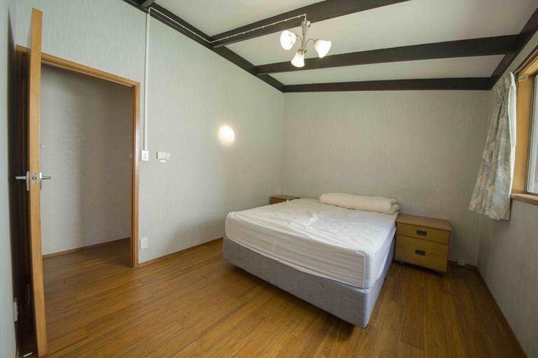 Photo of property in 18 Valdese Rise, Browns Bay, Auckland, 0630