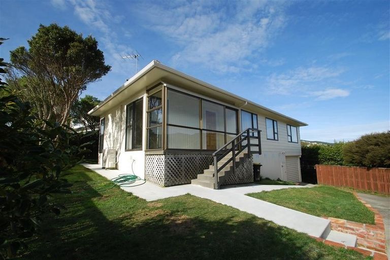 Photo of property in 36 Percy Dyett Drive, Karori, Wellington, 6012