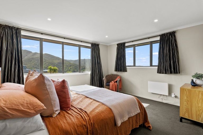 Photo of property in 73 Downing Street, Crofton Downs, Wellington, 6035