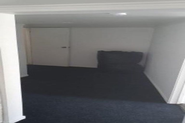 Photo of property in 2/73a Russell Road, Manurewa, Auckland, 2102