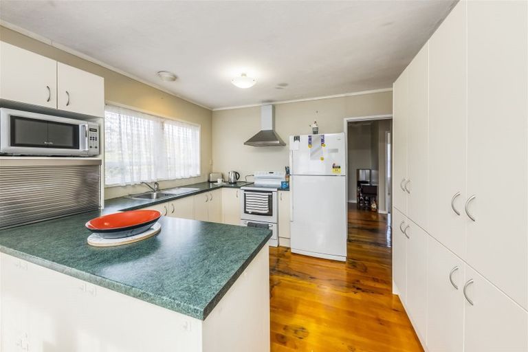 Photo of property in 1 Short Street, Manurewa East, Auckland, 2102