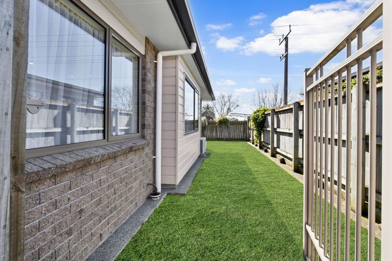 Photo of property in Trackside Villas, 53/91 Mako Mako Road, Levin, 5510