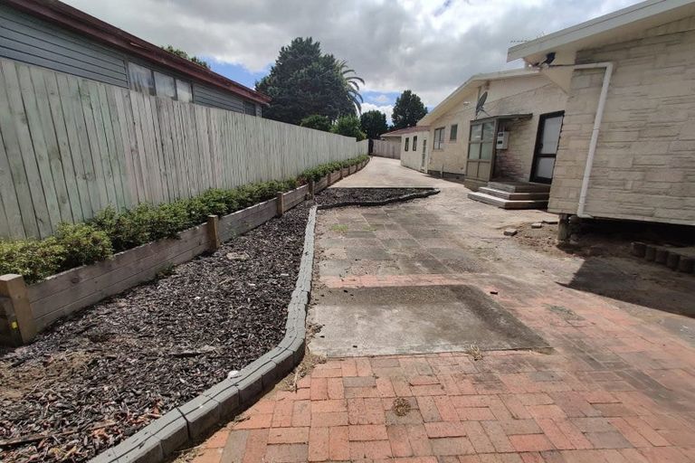 Photo of property in 31 Leaver Place, Weymouth, Auckland, 2103