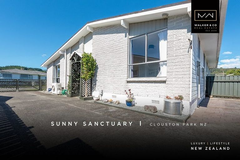 Photo of property in 4 Flavia Grove, Clouston Park, Upper Hutt, 5018