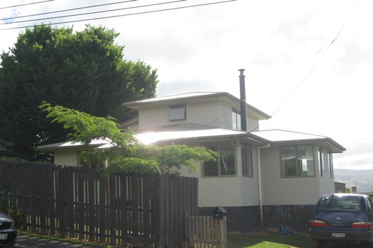 Photo of property in 10 Watson Street, Akaroa, 7520