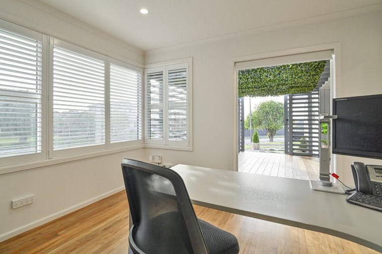 Photo of property in 3 James Cook Street, Havelock North, 4130