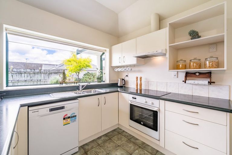 Photo of property in 4/715a Fergusson Drive, Elderslea, Upper Hutt, 5018