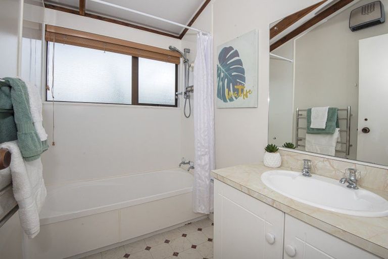 Photo of property in 32b Takahe Street, Tikipunga, Whangarei, 0112