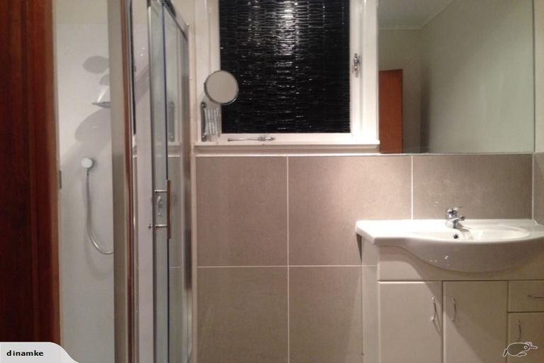 Photo of property in 19 Woodvale Road, Glen Eden, Auckland, 0602