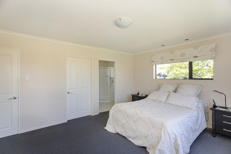 Photo of property in 22 North Ridge Drive, Oamaru North, Oamaru, 9400