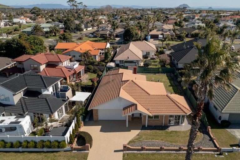 Photo of property in 4 Monterey Key, Papamoa Beach, Papamoa, 3118