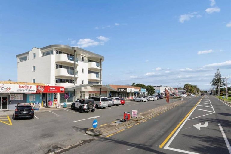 Photo of property in 1086 Papamoa Beach Road, Papamoa Beach, Papamoa, 3118