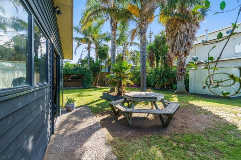 Photo of property in 570b Papamoa Beach Road, Papamoa Beach, Papamoa, 3118
