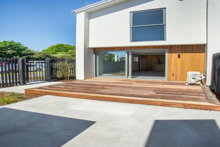 Photo of property in 3/7 Lindores Street, Addington, Christchurch, 8024