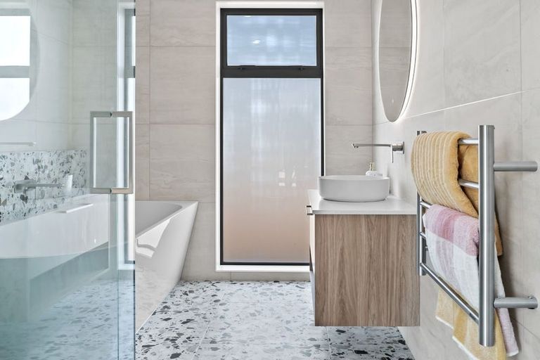 Photo of property in 38 Lakeland Avenue, Twizel, 7901