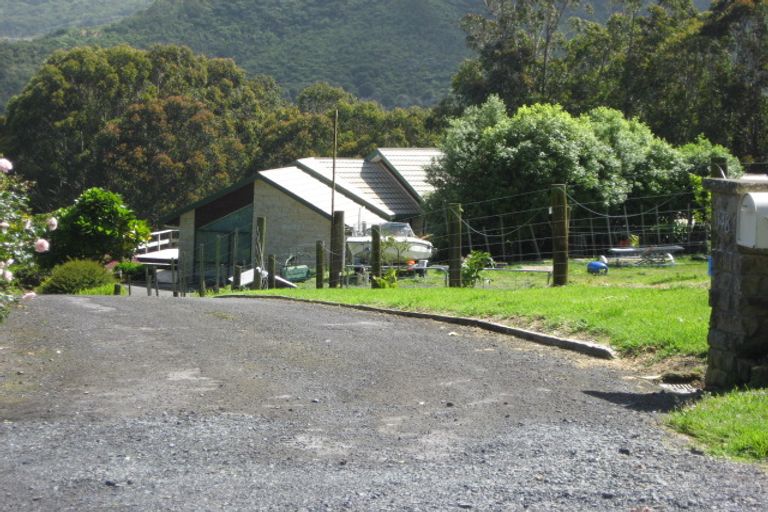 Photo of property in 548 Ponga Road, Opaheke, Papakura, 2584