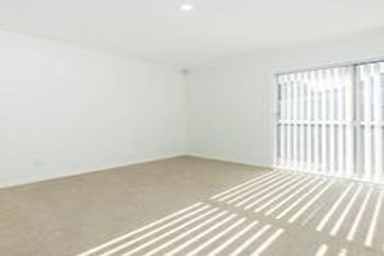 Photo of property in 68 Chelburn Crescent, Mangere East, Auckland, 2024