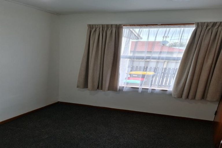 Photo of property in 3/75 Hills Road, Edgeware, Christchurch, 8013