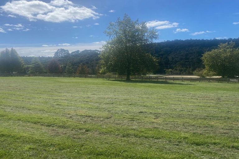 Photo of property in 98 Mahoenui Valley Road, Coatesville, 0793