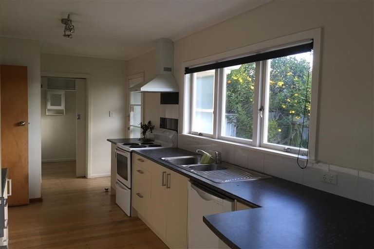 Photo of property in 39 Oldham Avenue, Onekawa, Napier, 4110