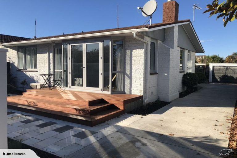 Photo of property in 1/16 Holly Road, St Albans, Christchurch, 8014