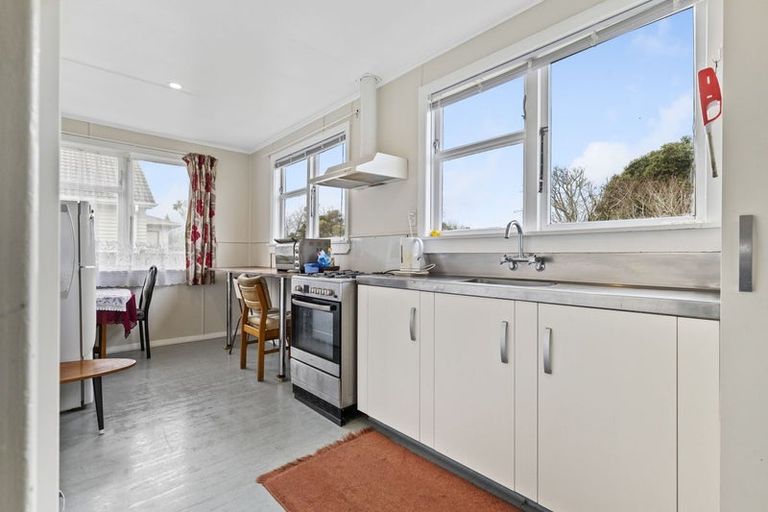 Photo of property in 67 Fairfield Road, Hawera, 4610