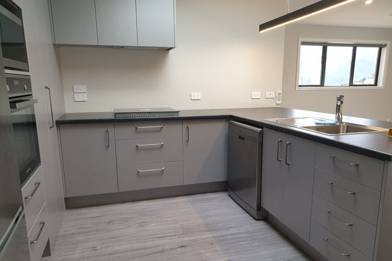 Photo of property in 11 Holborn Drive, Stokes Valley, Lower Hutt, 5019