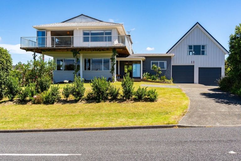 Photo of property in 11 Wintle Street, Mangawhai Heads, Mangawhai, 0505