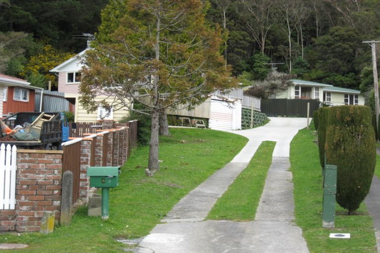 Photo of property in 3 Karaka Street, Wainuiomata, Lower Hutt, 5014