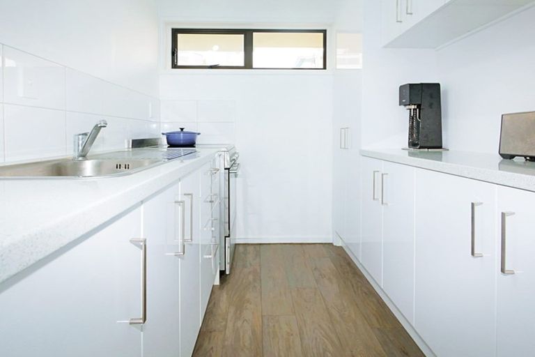 Photo of property in 4 Claremont Grove, Mount Victoria, Wellington, 6011