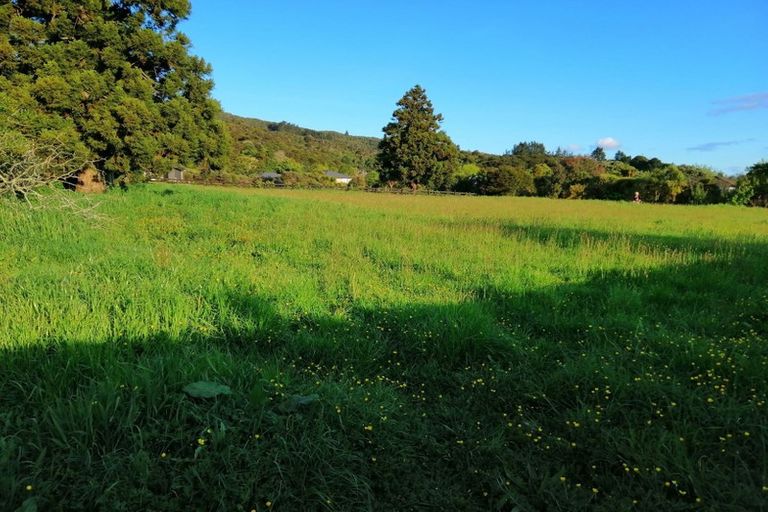 Photo of property in 75 Beech Lane, Coromandel, 3506