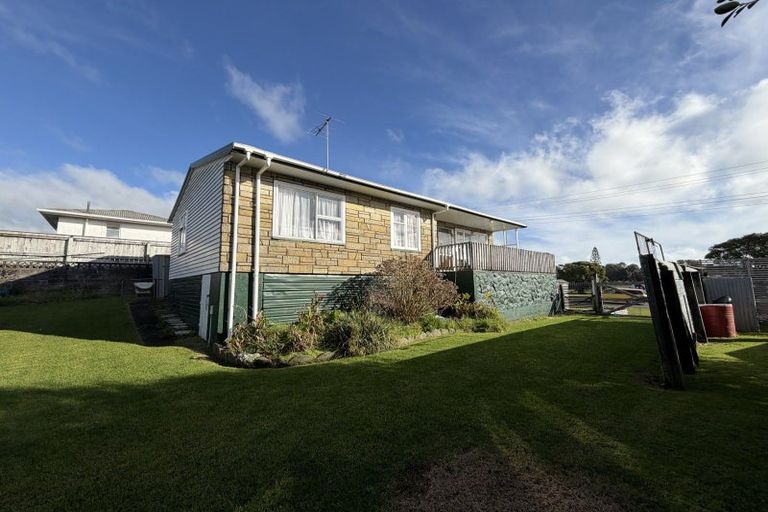 Photo of property in 5 Raleigh Street, Vogeltown, New Plymouth, 4310