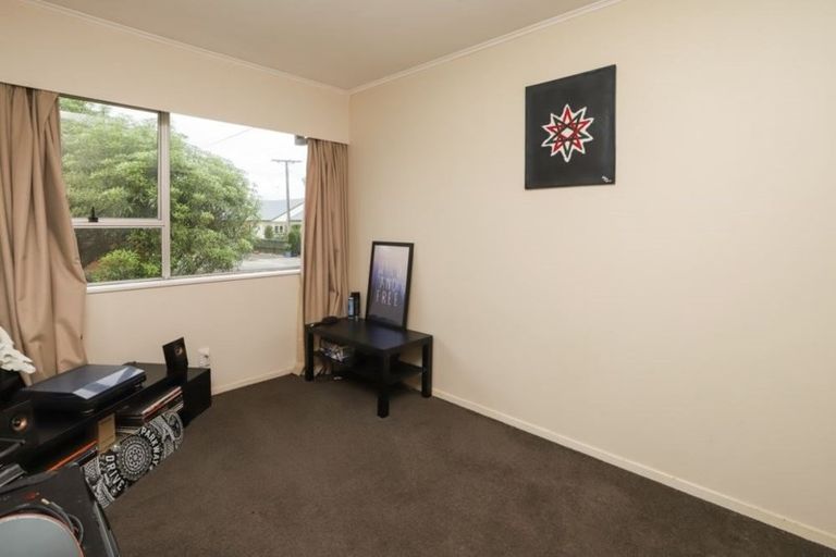 Photo of property in 50c Braid Road, St Andrews, Hamilton, 3200