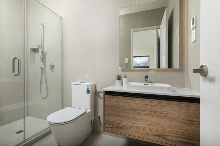 Photo of property in 36 Taiororua Avenue, Massey, Auckland, 0614