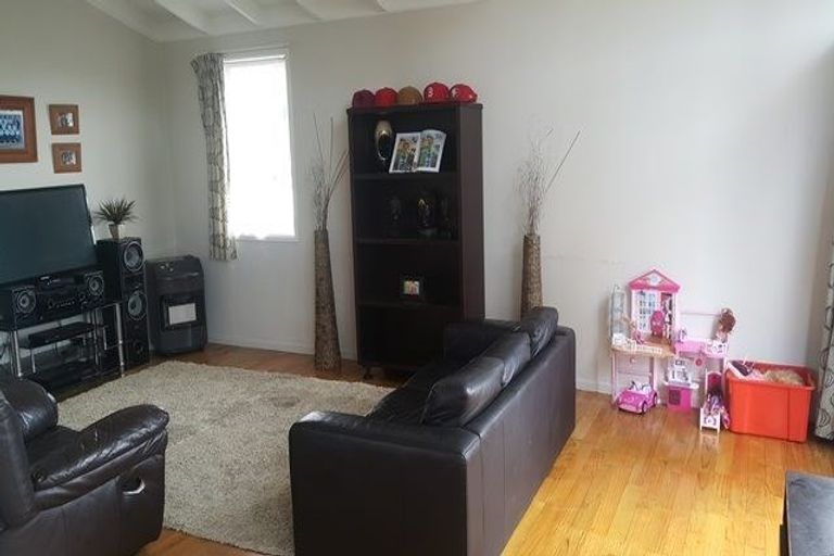 Photo of property in 46 Duggan Avenue, Mangere, Auckland, 2022