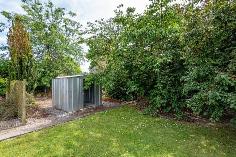 Photo of property in 27 Kendal Avenue, Burnside, Christchurch, 8053